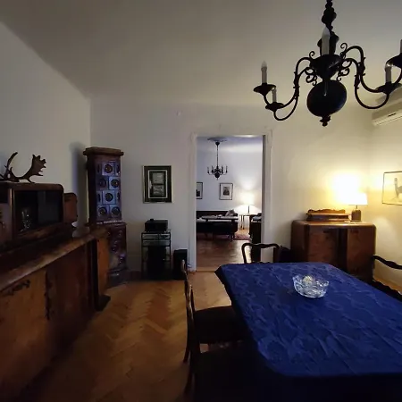 Apartment Vintage In The Center Of