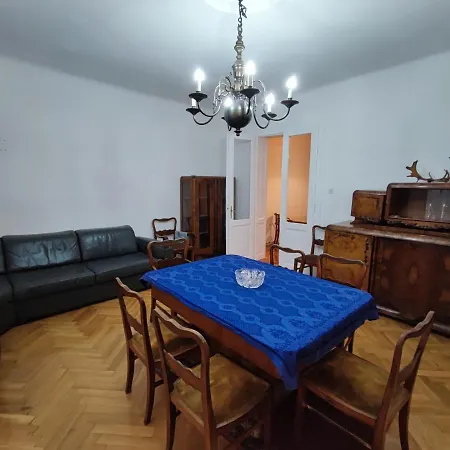 Apartment Vintage In The Center Of *